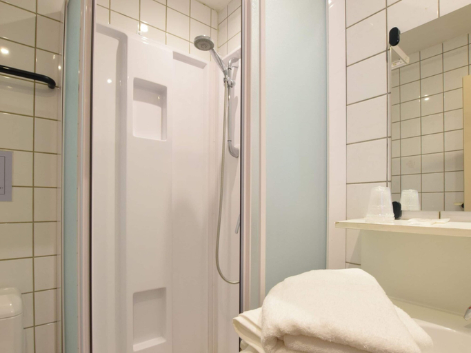Bathroom 4, Alluring Farmhouse in Lavacherie with Hot Tub, Luxembourg