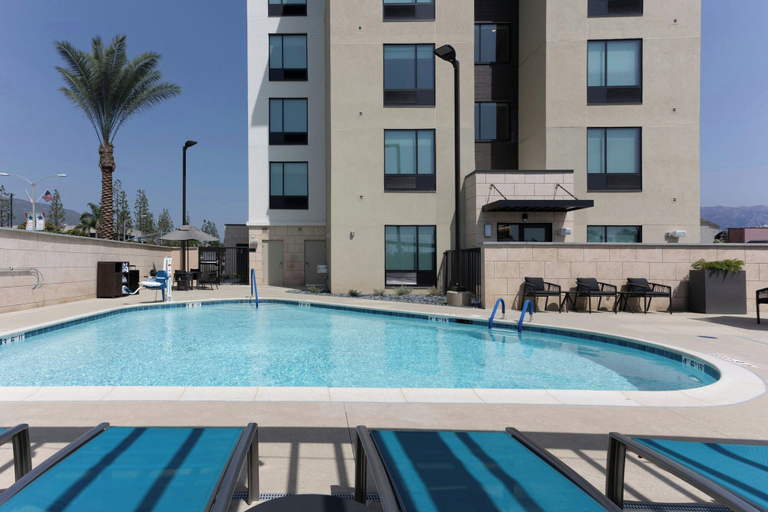 Sport & Beauty 5, Towneplace Suites By Marriott Monrovia, Los Angeles