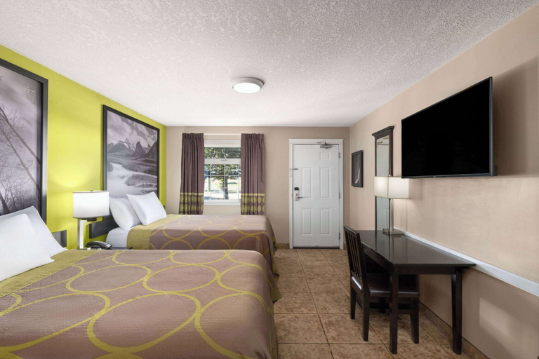 Bedroom 3, Super 8 Fort McMurray, Division No. 16