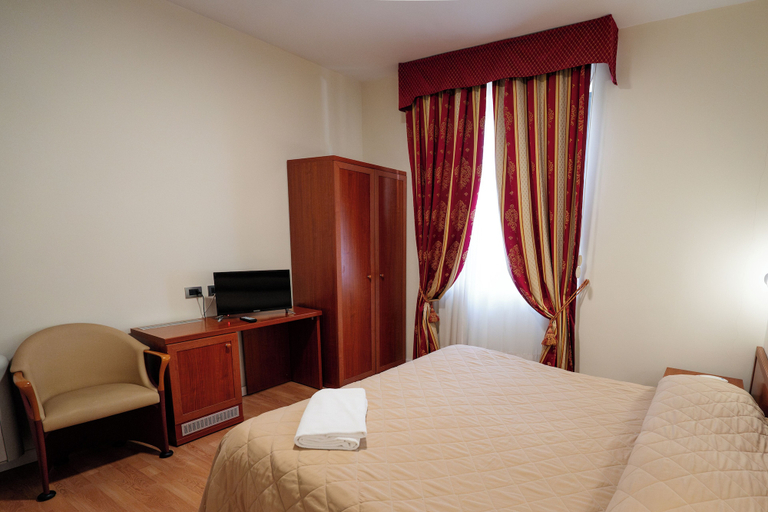 Bedroom 9