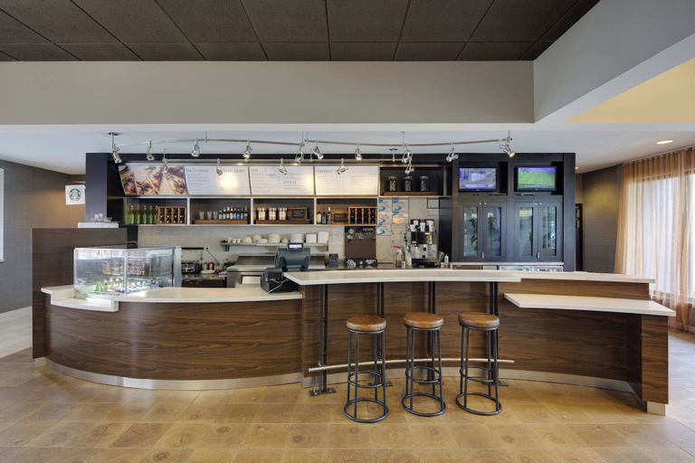 Food & Drinks 4, Courtyard by Marriott Atlanta Marietta/I-75 North, Cobb