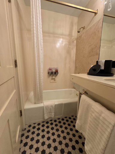 Bathroom 16