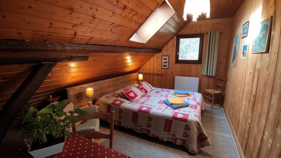 Bedroom 4, La Grange Aux Loups, Savoie