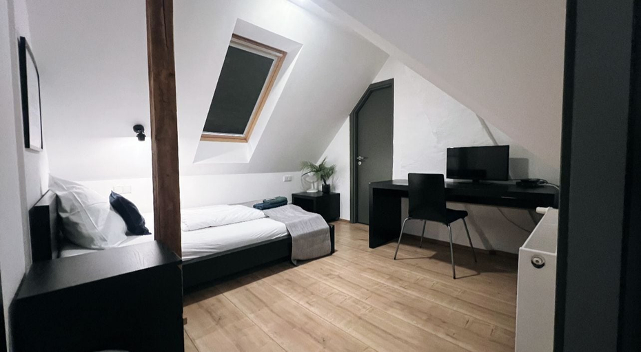Bedroom 4, Rheinländer Seehotel, Leverkusen