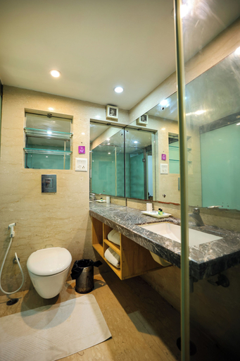 Bathroom 7