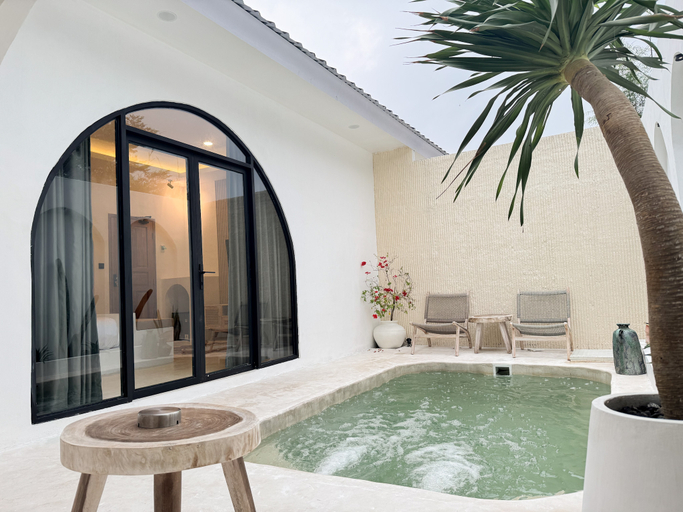 Swimming Pool 6