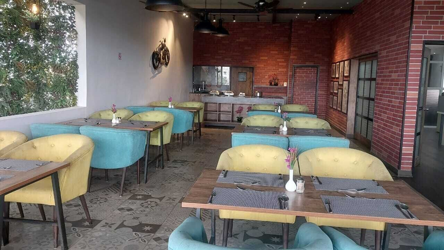 Food & Drinks 4, Regenta Inn Grand Koramangala, Bangalore