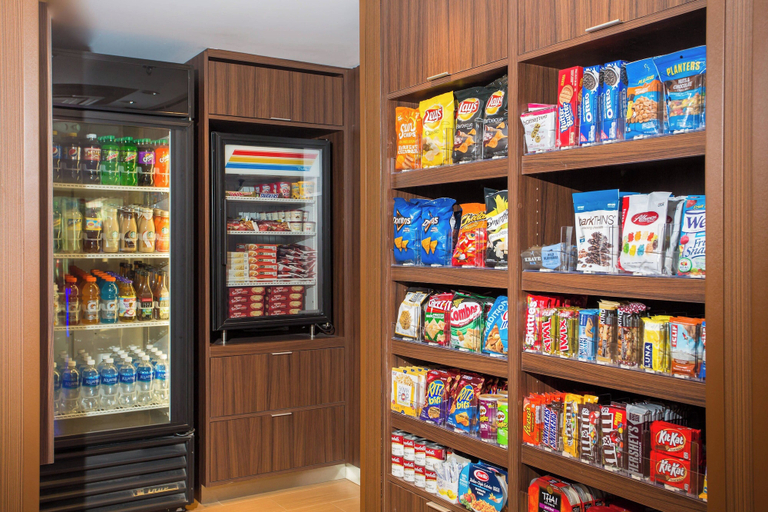 Food & Drinks 5, Fairfield by Marriott Inn & Suites Raynham Middleborough/Plymouth, Plymouth