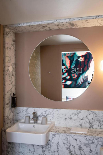 Bathroom 5, Ibis Styles Bordeaux Centre Gare, Gironde