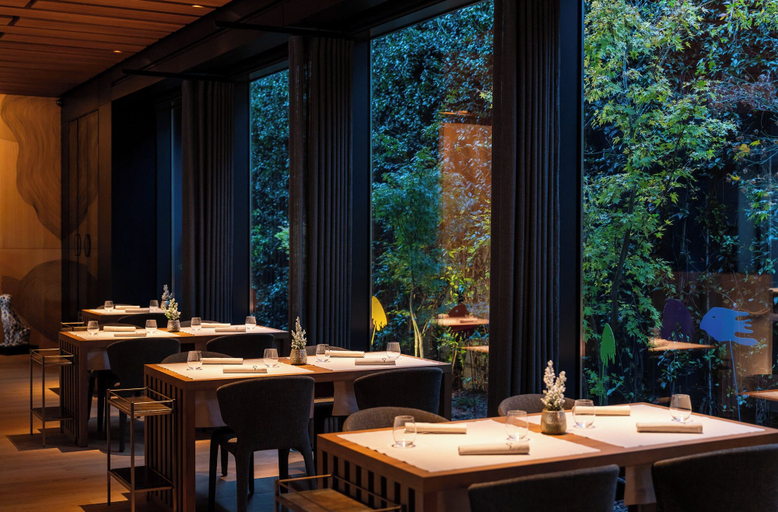 Food & Drinks 5, Palatial Suites, Braga
