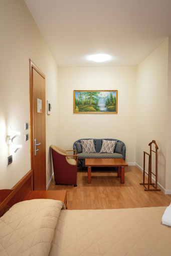 Bedroom 23