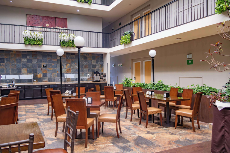 Food & Drinks 5, Best Western Plus Monterrey Airport, Apodaca