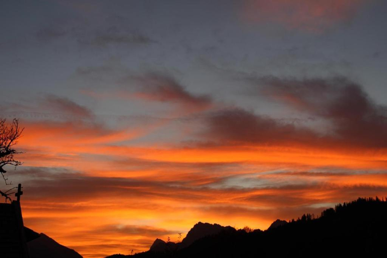 Others 3, Pfeiffer Alm Garni mit Blick auf die Zugspitze, Garmisch-Partenkirchen