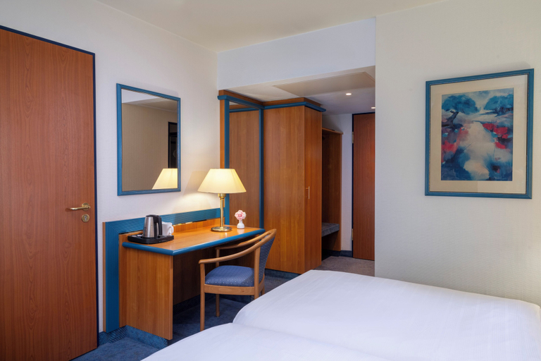 Bedroom 3, Sunday Hotel and Spa Wismar, Nordwestmecklenburg