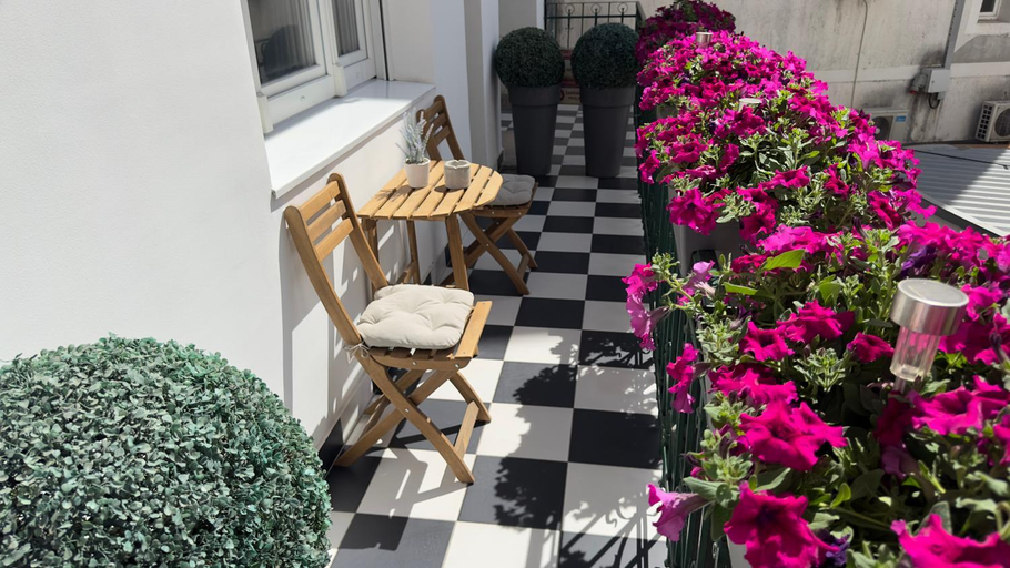 Others 3, Theatre Square Apartments, Novi Sad