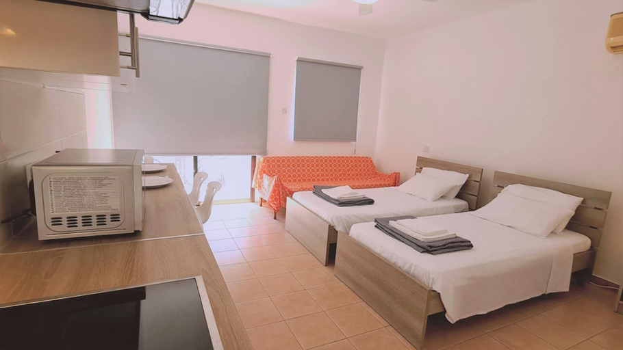 Room 5, 49 AN- Nissi Heaven Studio