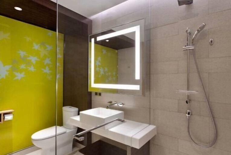 Bathroom 7