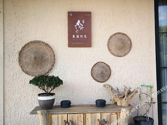 Others 5, DongLi Country House, Shanghai