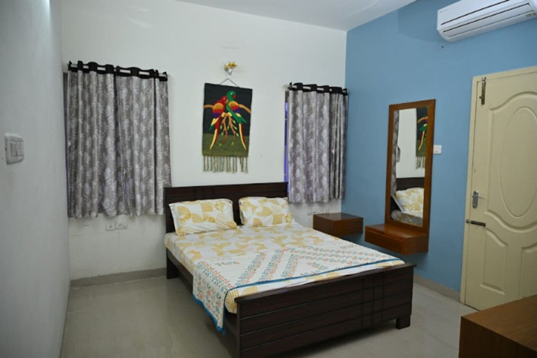 Bedroom 3, ECR Inn, Kancheepuram