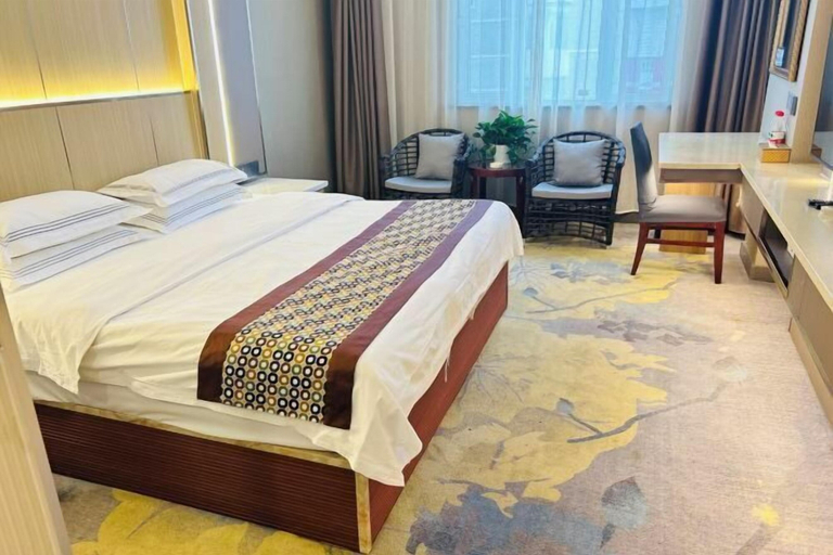 Bedroom 3, Jiangsu Hotel, Ili Kazakh