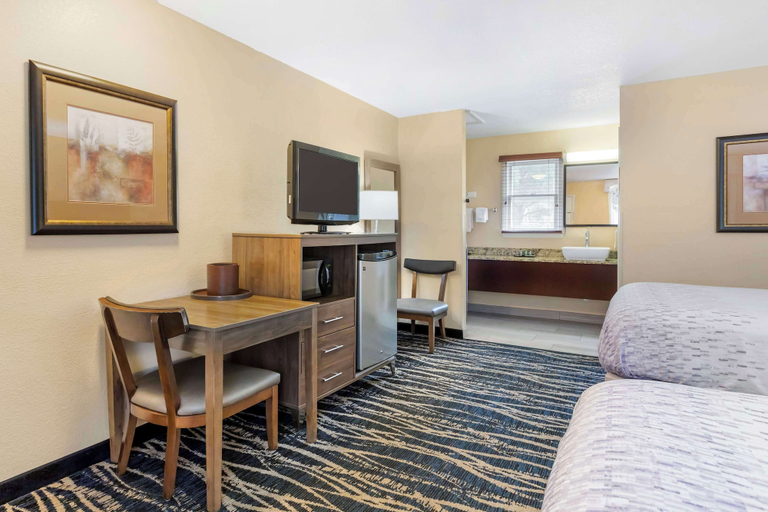 Bedroom 3, Best Western Mountainbrook Inn, Haywood