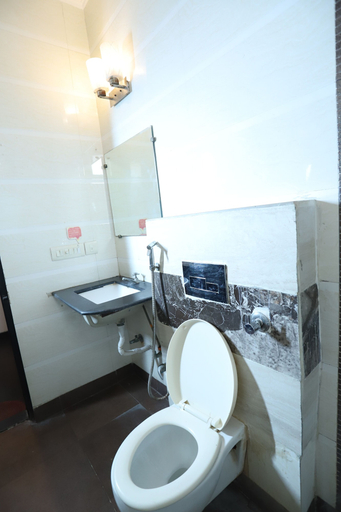 Bathroom 22