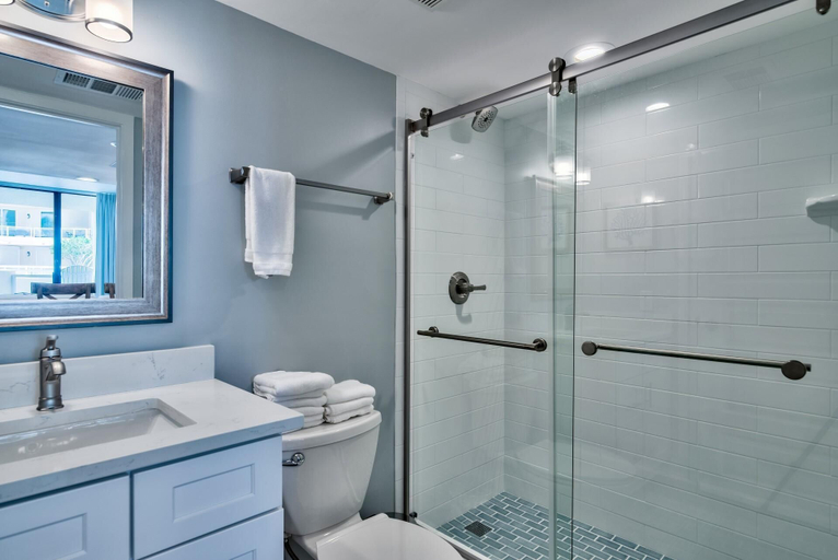 Bathroom, East Pass Towers 111, Okaloosa