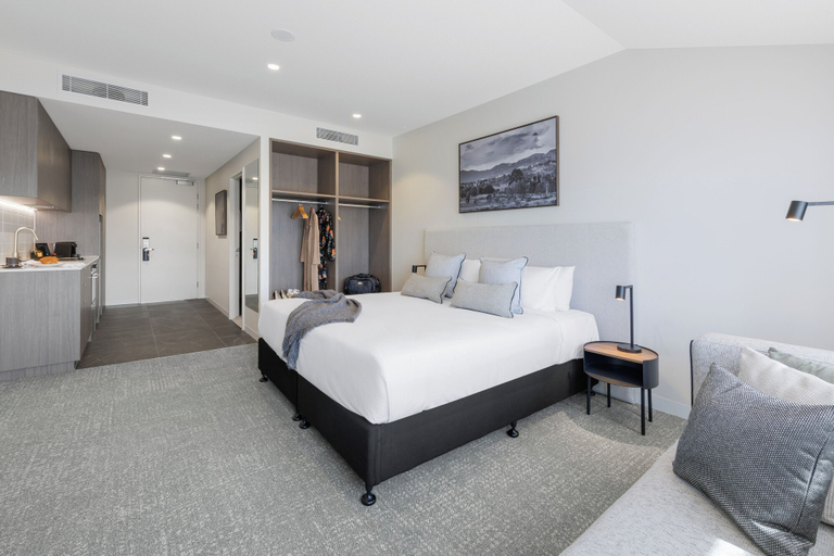 Bedroom 18