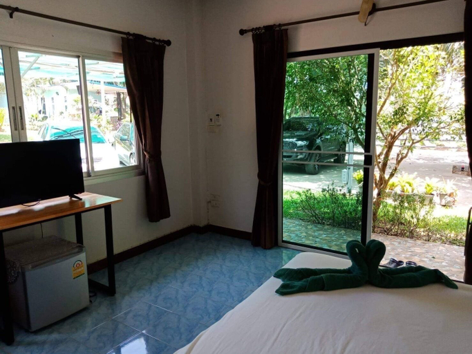 Bedroom 4, Nai C Resort, Muang Surat Thani