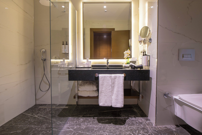 Bathroom 5, Crowne Plaza YALOVA, Merkez