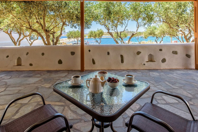 Others 4, Sea Breeze Studios Paros III, South Aegean