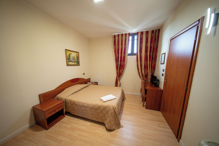 Bedroom 10