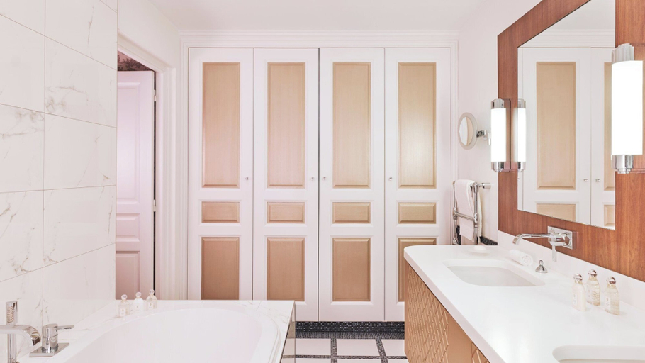 Bathroom 9