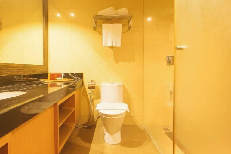 Bathroom 15