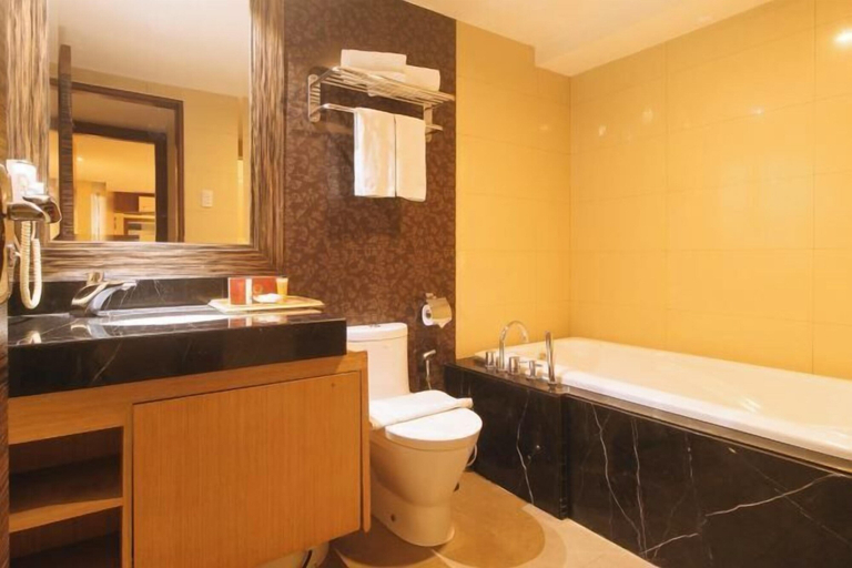 Bathroom 23