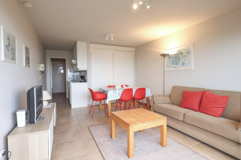 Living area 3, Apartment in Koksijde Near Sandy Beaches, West-Vlaanderen
