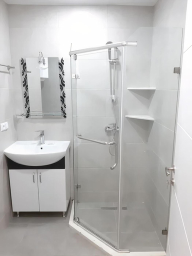 Bathroom, Ali's Residence Apartment, Batumi