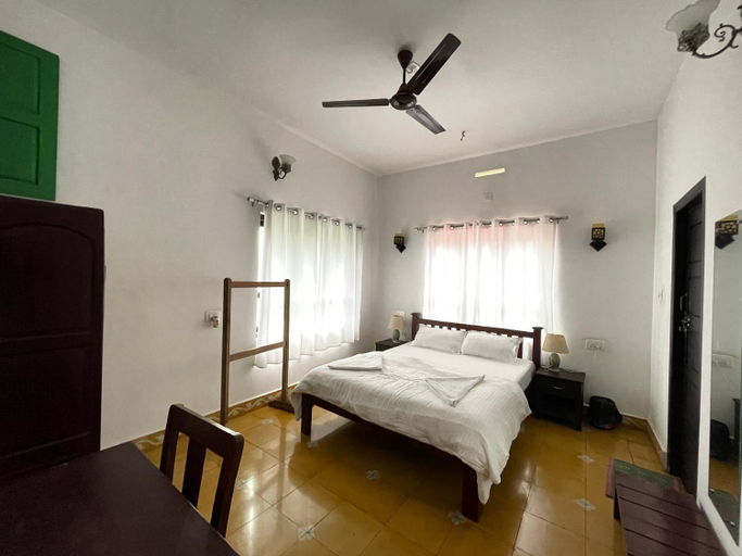 Bedroom 2, Nivaasana Bed & Breakfast, Wayanad
