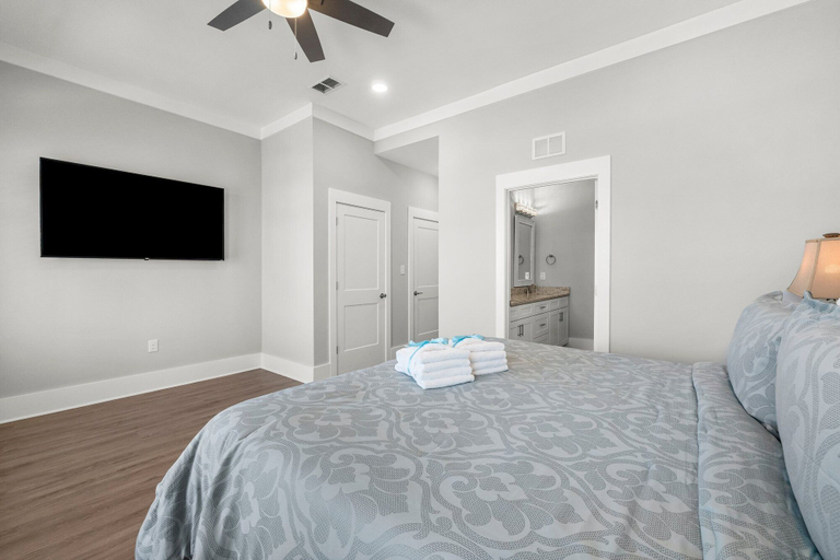 Bedroom 3, 22704 Front Beach Road Ocean Breeze, Bay