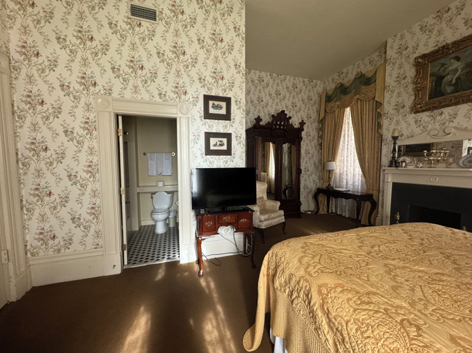 Bedroom 16