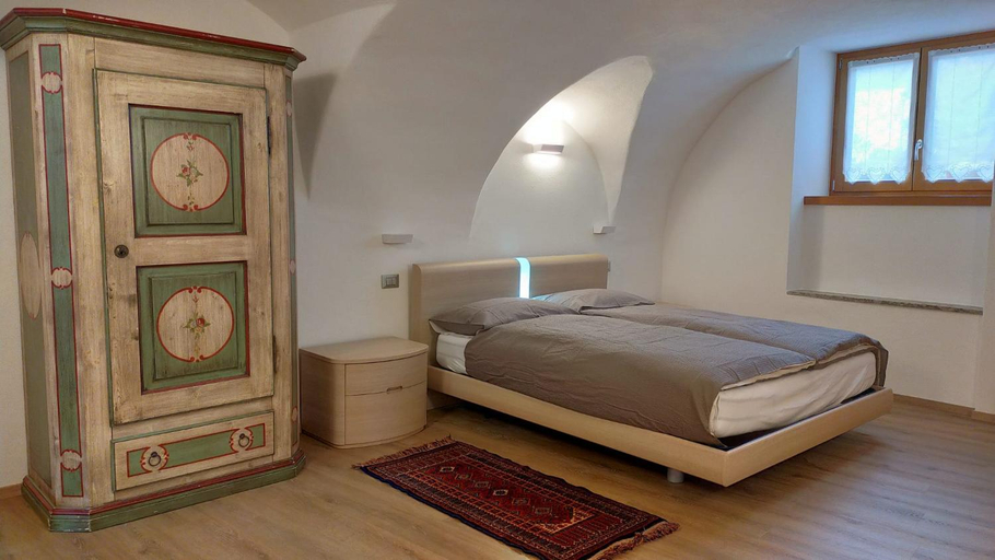 Others 5, Casa Micheli, Trento