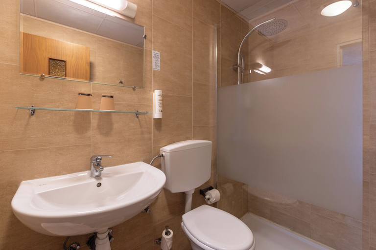 Bathroom 5, Hôtel Bristol Metz Gare - Pompidou, Moselle