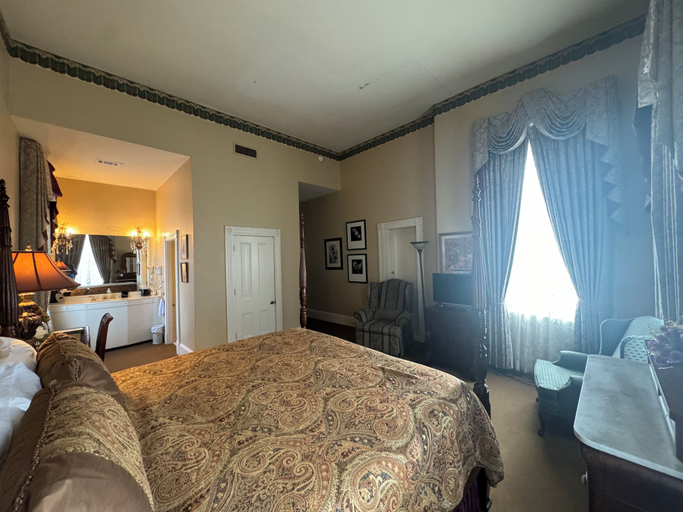 Bedroom 9