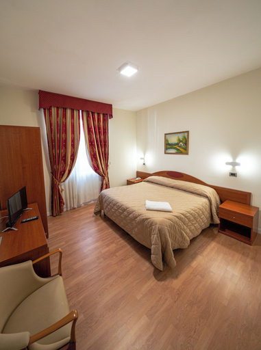 Bedroom 4, Cavour Resort, Torino