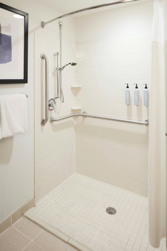 Bathroom 5, Courtyard by Marriott Winchester, Frederick