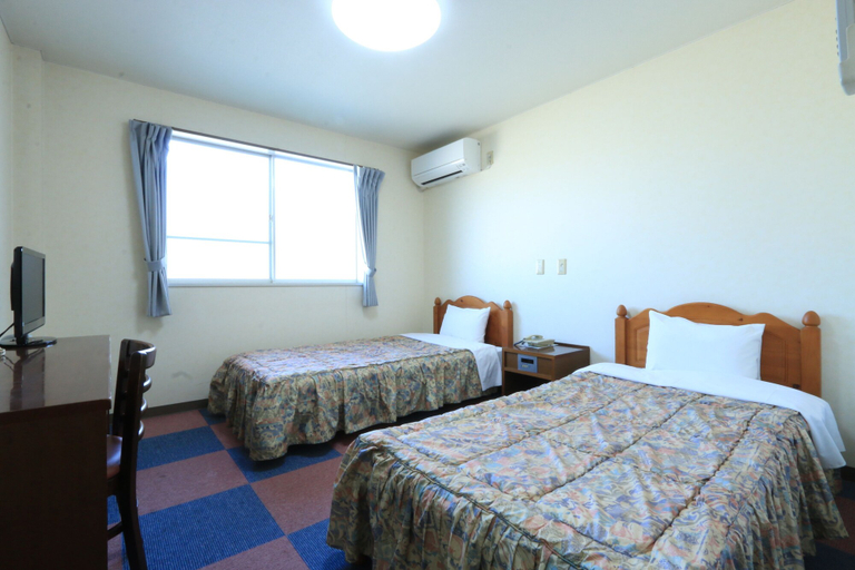 Bedroom 3, Business Hotel Amakusa, Kami-Amakusa
