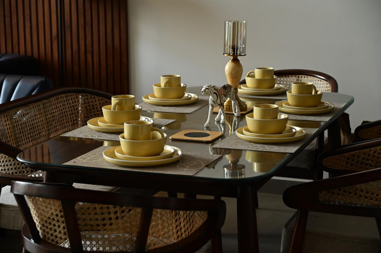Food & Drinks 4, Aura Luxury Stays, Nainital