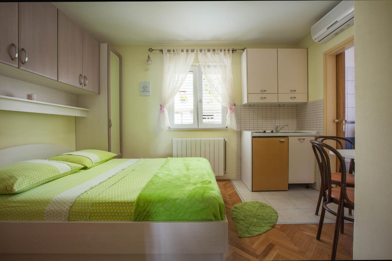 Others 4, Marijan - Beachfront Studio Apartments, Tučepi