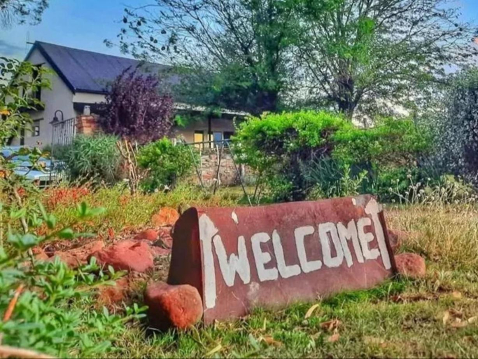 Others 2, Erin Farmhouse & Cottages, Chris Hani