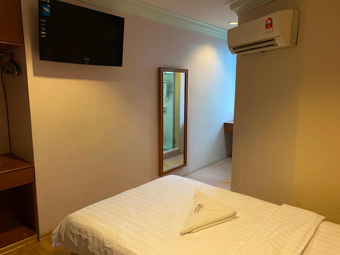 Bedroom 24